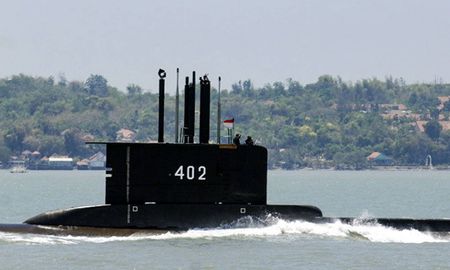 El submarino, uno de los cinco que tenían las fuerzas armadas de Indonesia, había desaparecido el miércoles de la semana pasada al norte de la isla de Bali. El submarino, uno de los cinco que tenían las fuerzas armadas de Indonesia, había desaparecido el miércoles de la semana pasada al norte de la isla de Bali.