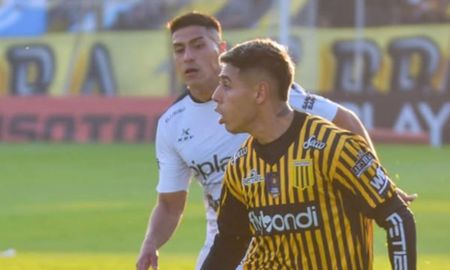 Colón empató con Almirante Brown 1 a 1 y estiró la racha a tres encuentros sin ganar. Colón empató con Almirante Brown 1 a 1 y estiró la racha a tres encuentros sin ganar.
