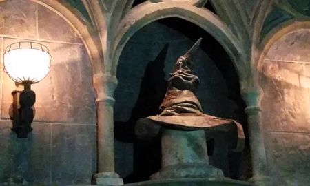 Sombrero Seleccionador de casas en Hogwarts. Sombrero Seleccionador de casas en Hogwarts.