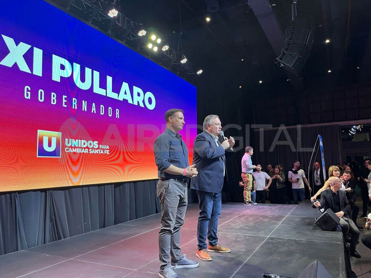 Los senadores Lisandro Enrico y Felipe Michlig son dos de los principales dirigentes del sector de Pullaro. Los senadores Lisandro Enrico y Felipe Michlig son dos de los principales dirigentes del sector de Pullaro.