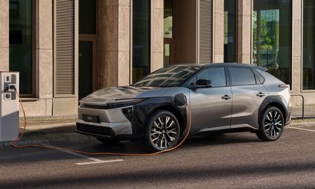 El Toyota bZ4X es el primer vehículo totalmente eléctrico de la marca en Argentina. El Toyota bZ4X es el primer vehículo totalmente eléctrico de la marca en Argentina.