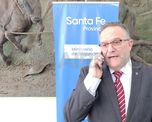 El ministro de Seguridad, Jorge Lagna, se reunirá con el fiscal general de Santa Fe, Jorge Baclini, para llevarle pruebas de los disturbios ocurridos en el partido. El ministro de Seguridad, Jorge Lagna, se reunirá con el fiscal general de Santa Fe, Jorge Baclini, para llevarle pruebas de los disturbios ocurridos en el partido.