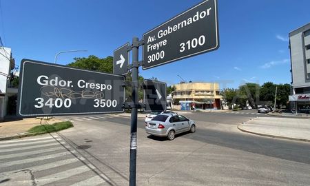 Gustavo vendía torta asada en la intersección de Avenida Freyre y Crespo. Gustavo vendía torta asada en la intersección de Avenida Freyre y Crespo.