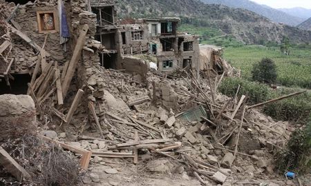 ascienden a mas de 1.100 los muertos por el terremoto en afganistan ascienden a mas de 1.100 los muertos por el terremoto en afganistan