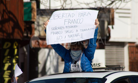 Este jueves, una multitud de familiares y allegados realizó una marcha desde Santo Tomé hasta tribunales para pedir la liberación. Este jueves, una multitud de familiares y allegados realizó una marcha desde Santo Tomé hasta tribunales para pedir la liberación.