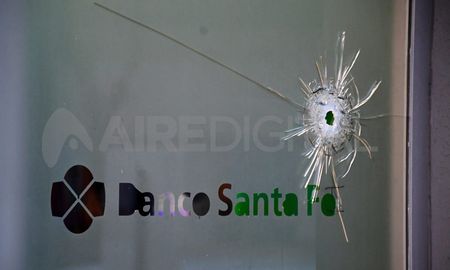 El último ataque al Nuevo Banco de Santa Fe fue este martes a las 23 horas, en Rosario. El último ataque al Nuevo Banco de Santa Fe fue este martes a las 23 horas, en Rosario.