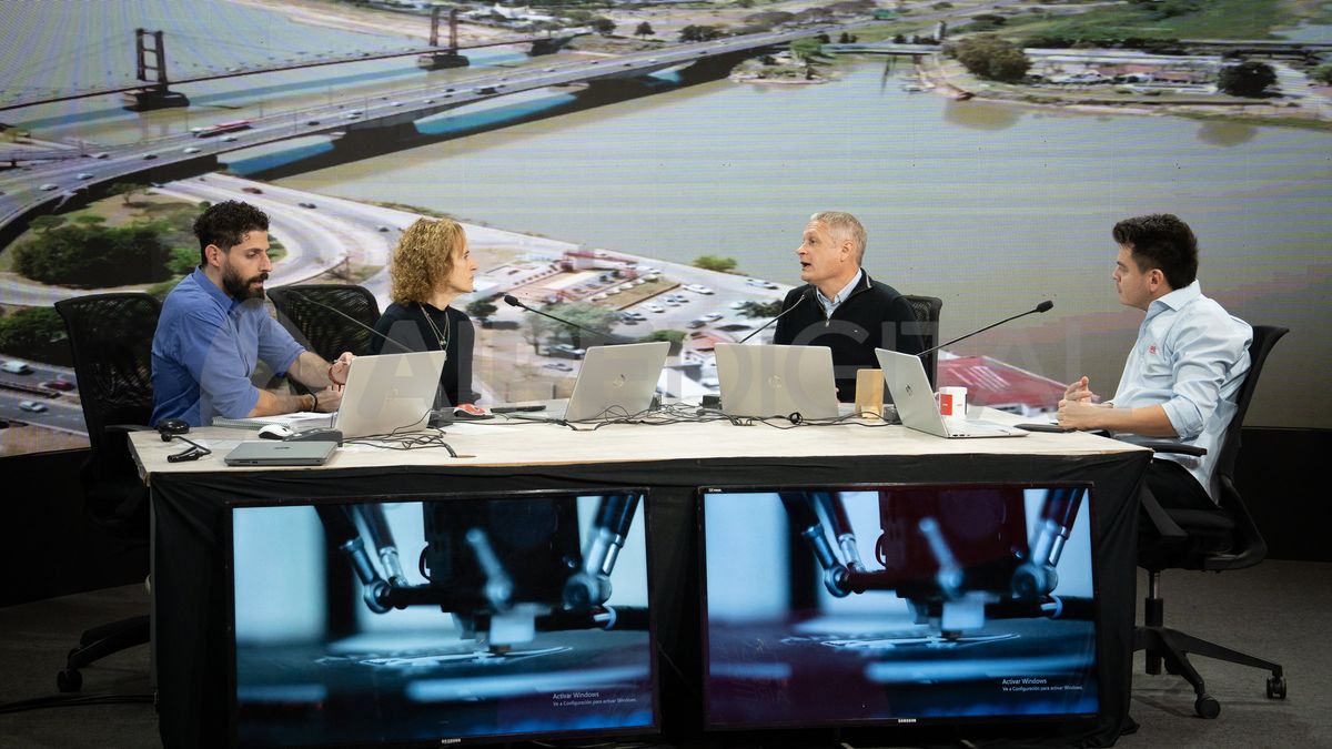 En conversación con la mesa de AIRE, Daniel Zingerling, director comercial de la empresa, sostuvo que la idea fue traer repuestos para estas máquinas que tienen un valor elevado, y que conviene repararlas.