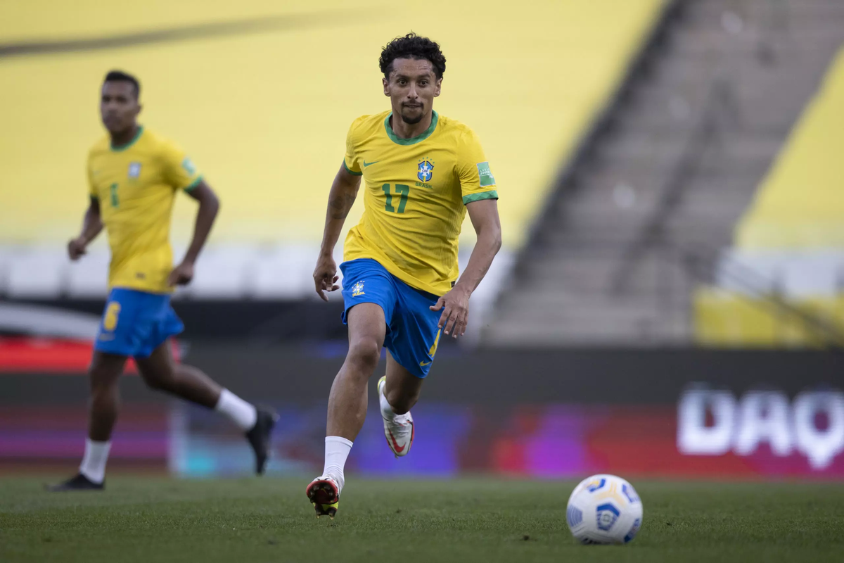 Tras perderse la práctica de lunes junto a Neymar por un problema logístico