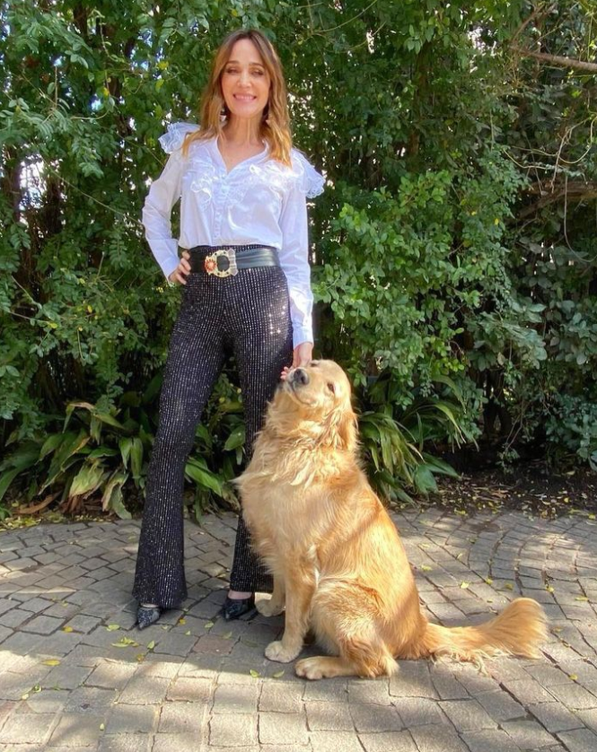 Verónica Lozano junto a Chopper.