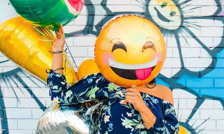 Un estudio determinó que quienes usan más emojis tienen más sexo