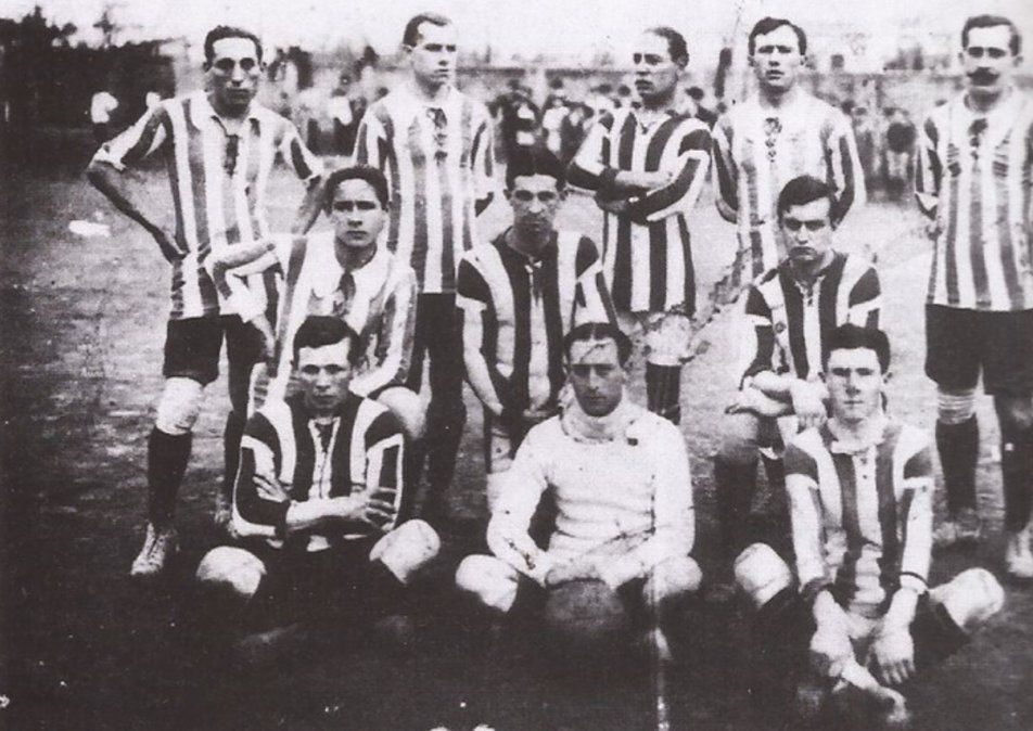Equipo campeón de la Liga Santafesina de Football. Año 1915.