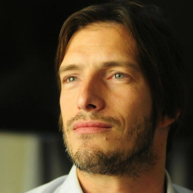 Iván de Pineda volvió a la pantalla de Telefé con "Pasalabra Famosos"