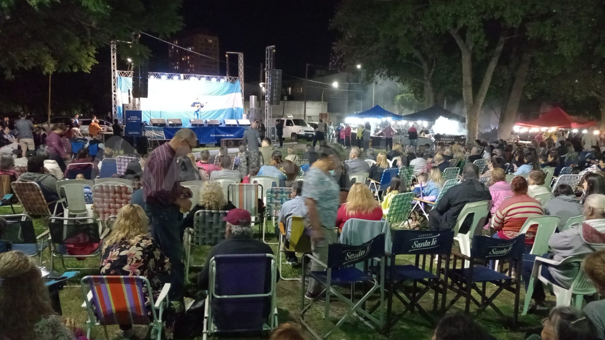 Desde las 21, Aire de Santa Fe transmite en vivo la vigilia por los 41 años de la Guerra de Malvinas.
