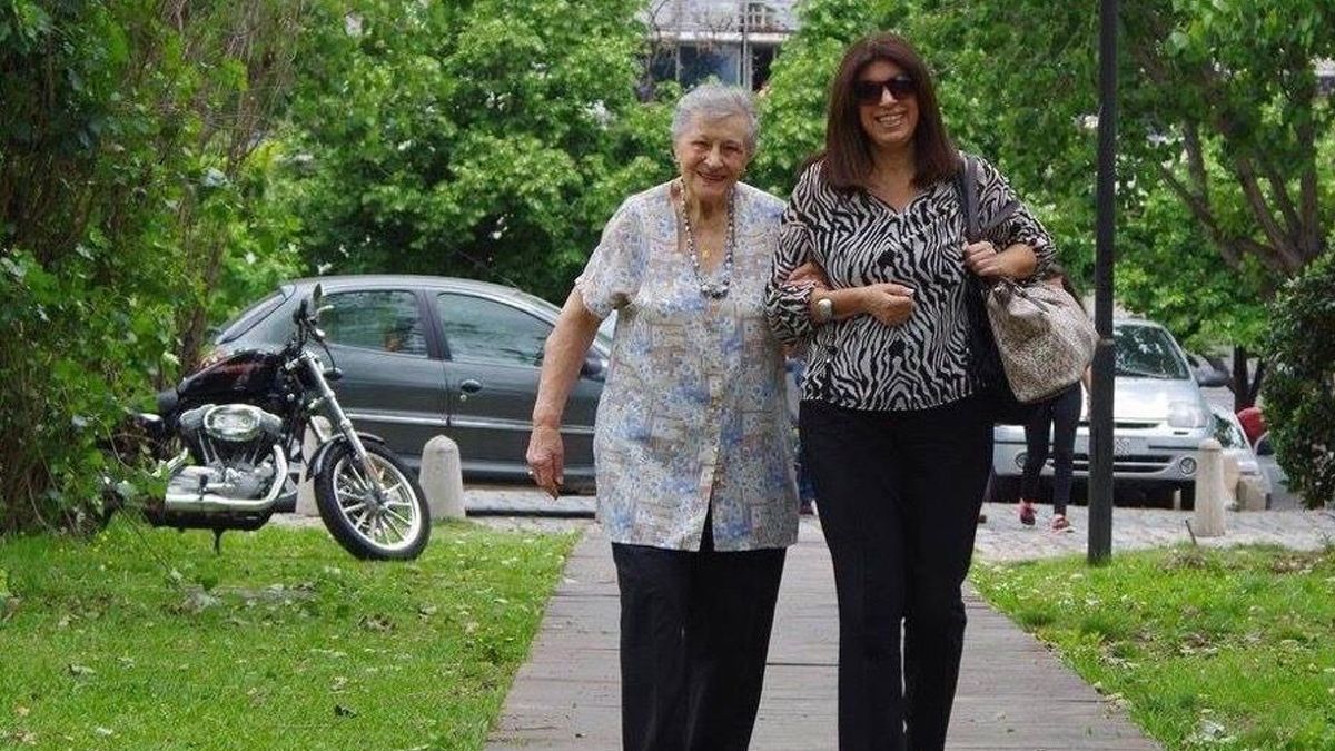 La diputada Clara García anunció por redes el fallecimiento de su madre.&nbsp;