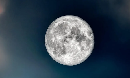 Llega la ÚLTIMA luna llena del año: qué rituales podés hacer para aprovechar su energía