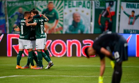 Tigre no pudo realizar la epopeya en Brasil y termina su sueño internacional tras ser goleado por el Palmeiras. Tigre no pudo realizar la epopeya en Brasil y termina su sueño internacional tras ser goleado por el Palmeiras.