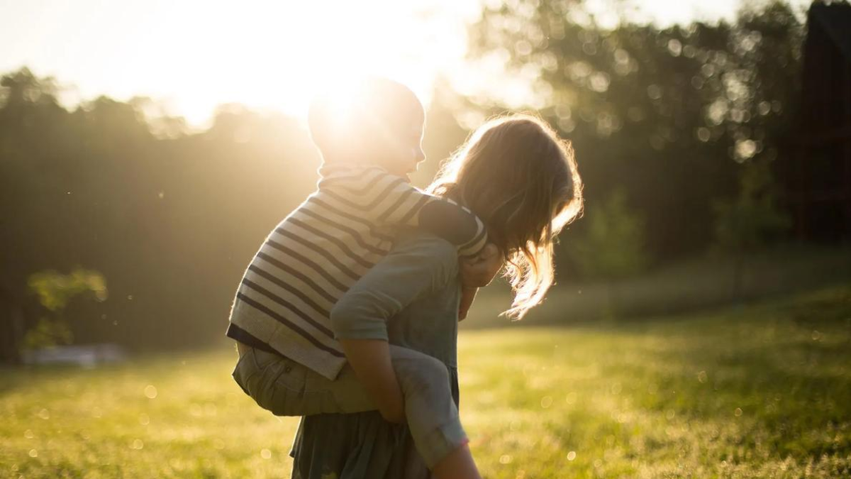 Un hermano es un amigo para toda la vida: celebrá este Día de los Hermanos con una frase especial. Un hermano es un amigo para toda la vida: celebrá este Día de los Hermanos con una frase especial.