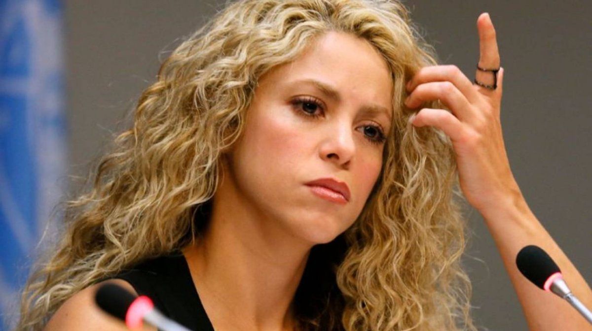 Shakira está sorprendida por el comportamiento de esta persona.