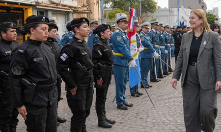 Gisela Scaglia durante el acto por el Día de la Independencia en Rafaela. Gisela Scaglia durante el acto por el Día de la Independencia en Rafaela.