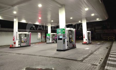 Un motochorro robó, derrapó en frente de la comisaría y lo detuvieron. Un motochorro robó, derrapó en frente de la comisaría y lo detuvieron.