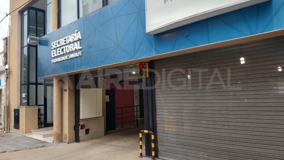 Los espacios Unidos para Cambiar Santa Fe y el Frente Amplio por la Soberanía (FAS) presentaron este viernes ante la Secretaría Electoral de la provincia.