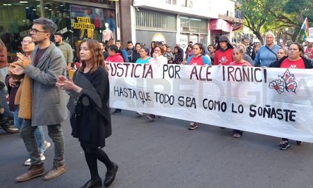 Aire de Santa Fe | Marcha Alejandra Ironici 4.jpg