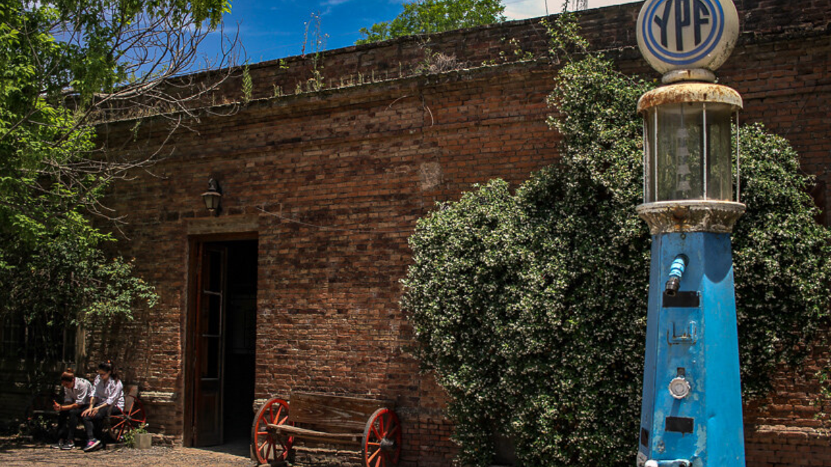 Escapada a un pequeño pueblo de Buenos Aires, con las mejores parrilladas y paisajes rurales