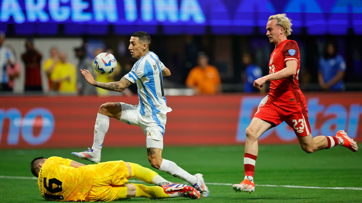 La Selección Argentina enfrenta a Canadá por las semifinales de la Copa América 2024.