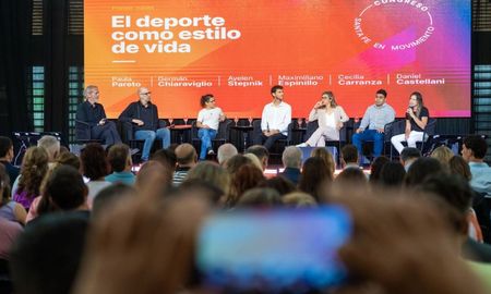 El periodista Gonzalo Bonadeo abrirá la primera jornada con una entrevista al entrenador Gerardo “Tata” Martino, titulada “Camino al alto rendimiento”, centrada en el fútbol como proyecto de vida. El periodista Gonzalo Bonadeo abrirá la primera jornada con una entrevista al entrenador Gerardo “Tata” Martino, titulada “Camino al alto rendimiento”, centrada en el fútbol como proyecto de vida.