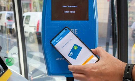 Ya se puede pagar el boleto del subte con la tarjeta SUBE Digital. Ya se puede pagar el boleto del subte con la tarjeta SUBE Digital.