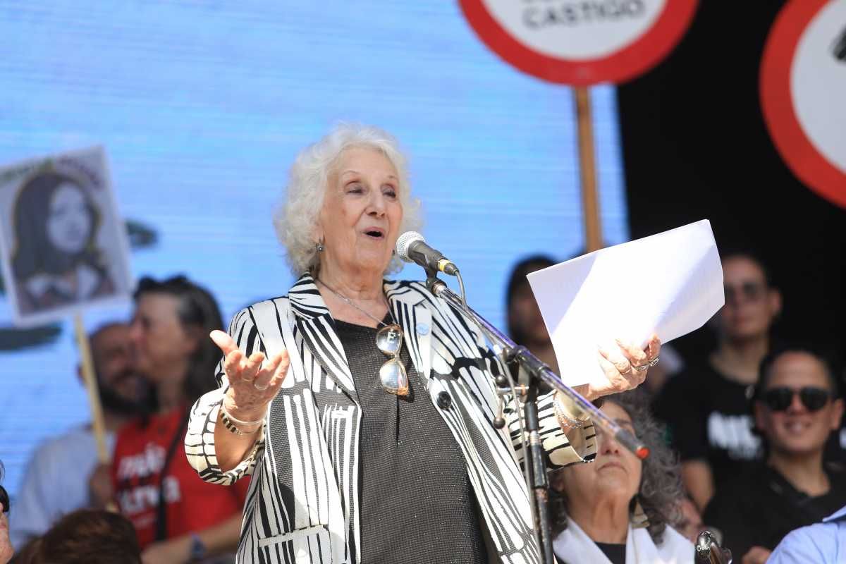 Estela de Carlotto durante el acto por el 48° aniversario del golpe cívico militar. Estela de Carlotto durante el acto por el 48° aniversario del golpe cívico militar.