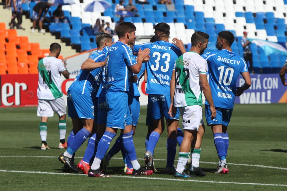 Los goles del conjunto local fueron anotados por Gonzalo Abrego y Ezequiel Bullaude.