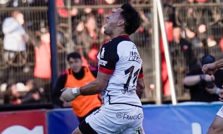 Ignacio Lago fue el del 2024: manija del equipo y volvió a gritar un gol tras 15 meses en el empate entre Colón y Chacarita. Ignacio Lago fue el del 2024: manija del equipo y volvió a gritar un gol tras 15 meses en el empate entre Colón y Chacarita.