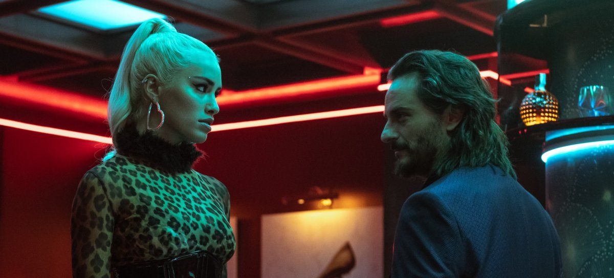 Sky Rojo presentó su polémico tráiler