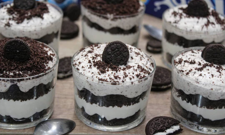 La receta rápida y económica para hacer postre Oreo en vasitos en 4 simples pasos La receta rápida y económica para hacer postre Oreo en vasitos en 4 simples pasos