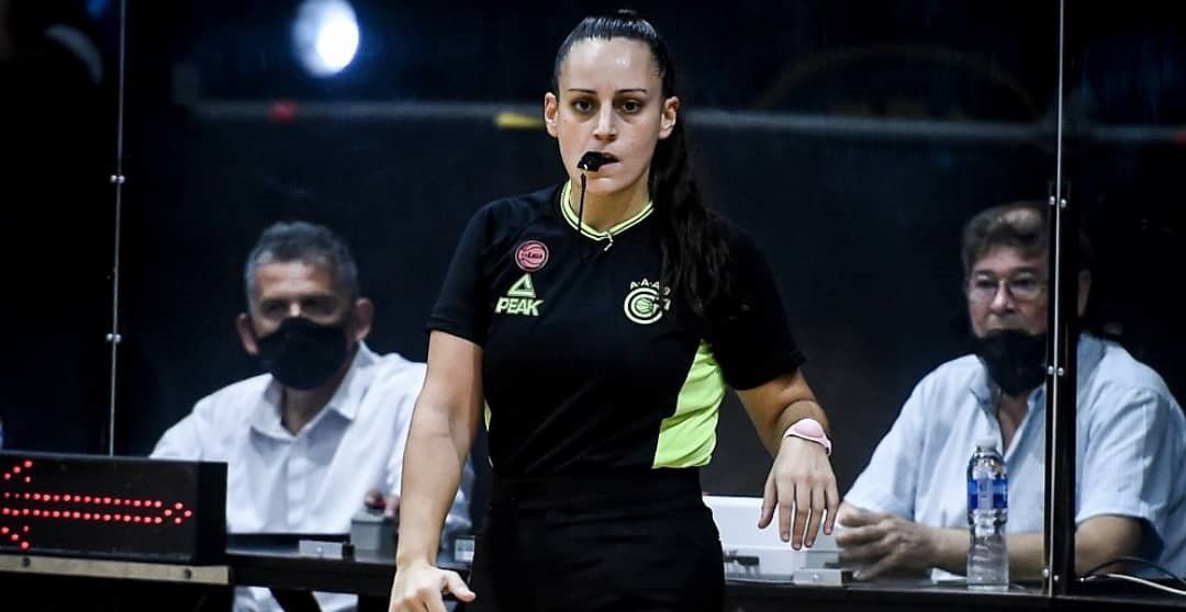 Una árbitra deja el básquet por acoso sexual y hostigamiento