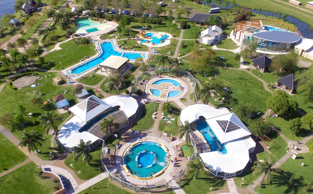 Las Termas de Villa Elisa es una de las más visitadas, por su gran cercanía con la provincia de Buenos Aires, Rosario y Santa Fe. Las Termas de Villa Elisa es una de las más visitadas, por su gran cercanía con la provincia de Buenos Aires, Rosario y Santa Fe.