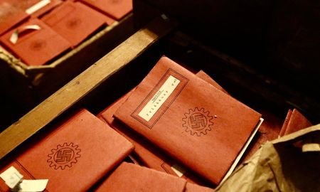 Hallazgo histórico en Argentina: descubren cajas nazis ocultas en la Corte Suprema de Justicia. Hallazgo histórico en Argentina: descubren cajas nazis ocultas en la Corte Suprema de Justicia.