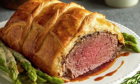 Es un plato delicioso y elegante que es perfecto para cualquier ocasión especial. Es un plato delicioso y elegante que es perfecto para cualquier ocasión especial.