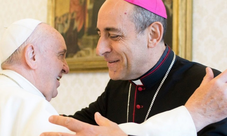 Monseñor Víctor Martínez, el argentino elegido por el Papa Francisco. Monseñor Víctor Martínez, el argentino elegido por el Papa Francisco.