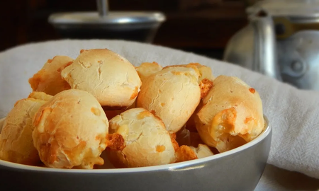 Con esta receta vas a lograr unos chipás de almidón caseros, tiernos y bien quesudos, igualitos a los tradicionales del Litoral. Con esta receta vas a lograr unos chipás de almidón caseros, tiernos y bien quesudos, igualitos a los tradicionales del Litoral.