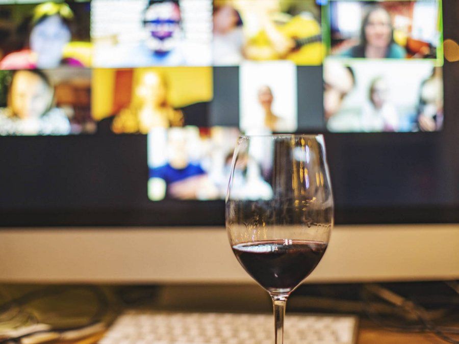 Zoom permitirá que los usuario pueden celebrar las fiestas a través de su plataforma