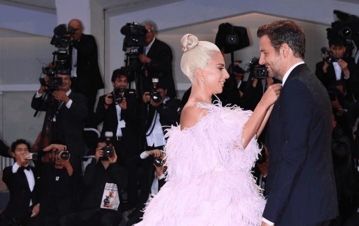 El malestar de la mujer de Bradley Cooper y la llamativa aclaración de Lady Gaga