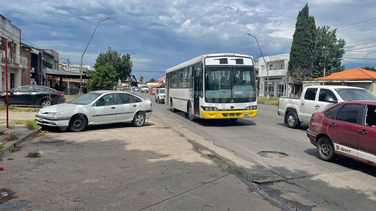 El boleto se fue a $120 pesos en la ciudad de Santa Fe hace menos de un mes y las empresas sostienen que la tarifa ya está desactualizada. El boleto se fue a $120 pesos en la ciudad de Santa Fe hace menos de un mes y las empresas sostienen que la tarifa ya está desactualizada.