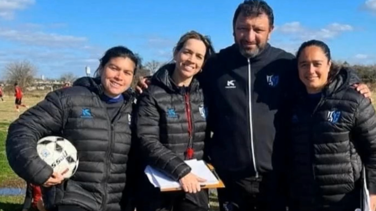 Haas impulsa el desarrollo del fútbol femenino y el rol social del club en el barrio Las Flores. Haas impulsa el desarrollo del fútbol femenino y el rol social del club en el barrio Las Flores.