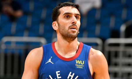 A las 23, los Denver Nuggets de Facundo Campazzo juegan su segundo partido de playoffs de la NBA ante Portland Trail Blazers. A las 23, los Denver Nuggets de Facundo Campazzo juegan su segundo partido de playoffs de la NBA ante Portland Trail Blazers.