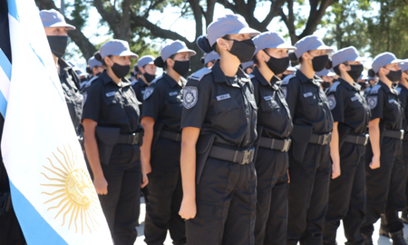 El ISEP también va a formar policías en las sedes de Rafaela y Reconquista. El ISEP también va a formar policías en las sedes de Rafaela y Reconquista.