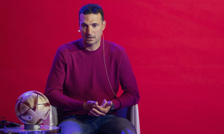 Lionel Scaloni volvió a Qatar tras ganar el Mundial 2022: No fue una reunión más. Lionel Scaloni volvió a Qatar tras ganar el Mundial 2022: No fue una reunión más.