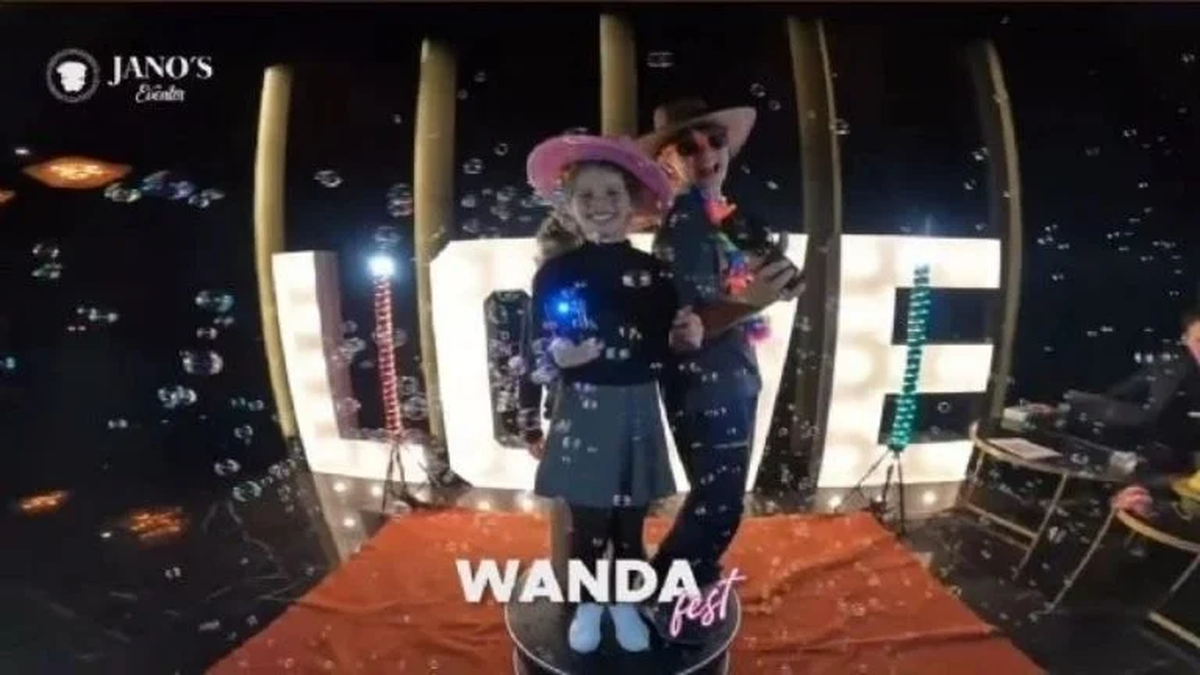 Las fotos de la fiesta que Wanda Nara y Mauro Icardi hicieron por el cierre de MasterChef. Las fotos de la fiesta que Wanda Nara y Mauro Icardi hicieron por el cierre de MasterChef.