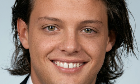 Luis Miguel en su joventud. Luis Miguel en su joventud.